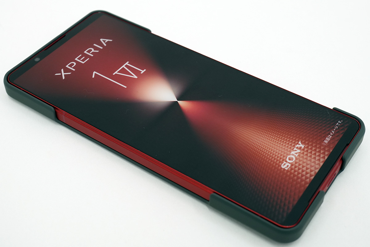ソニー 純正ケース(スタイルカバー)「XQZ-CBEC」をXperia 1 VI に装着
