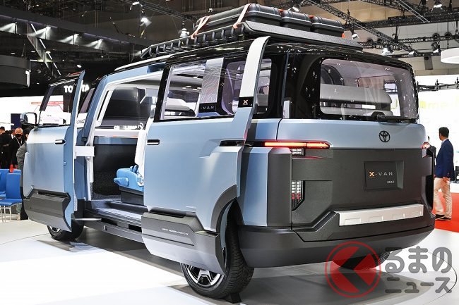 斬新ドア採用のトヨタ次世代「SUVミニバン」を世界初公開！ 車中泊も