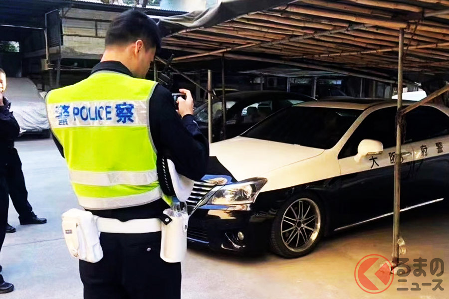 なぜ？中国の警察に日本のパトカーが捕まった!? 押収されたクラウン