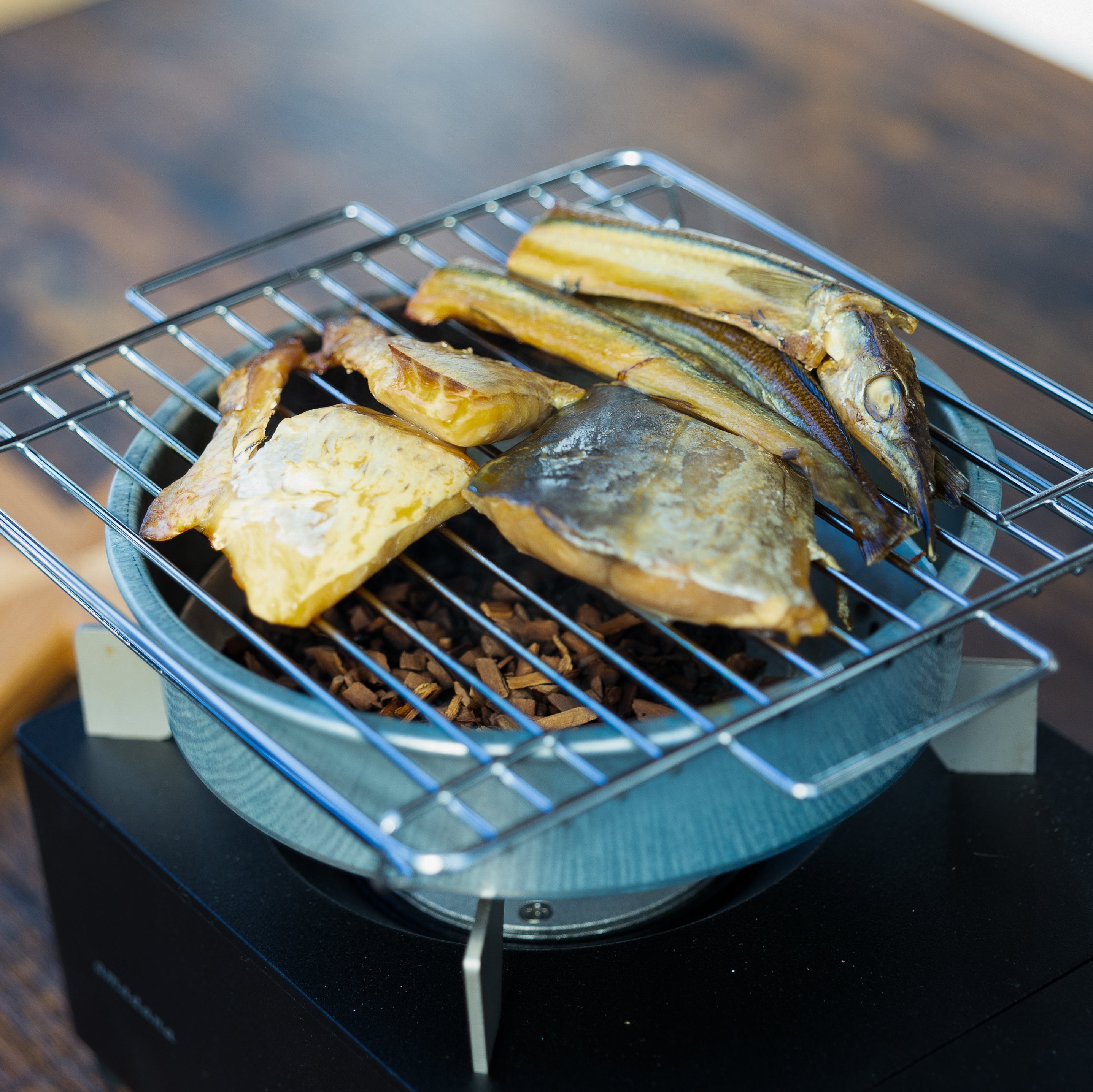 瀬戸内スモークカンカン / 海の食材 / 燻製器セット | のおつまみ