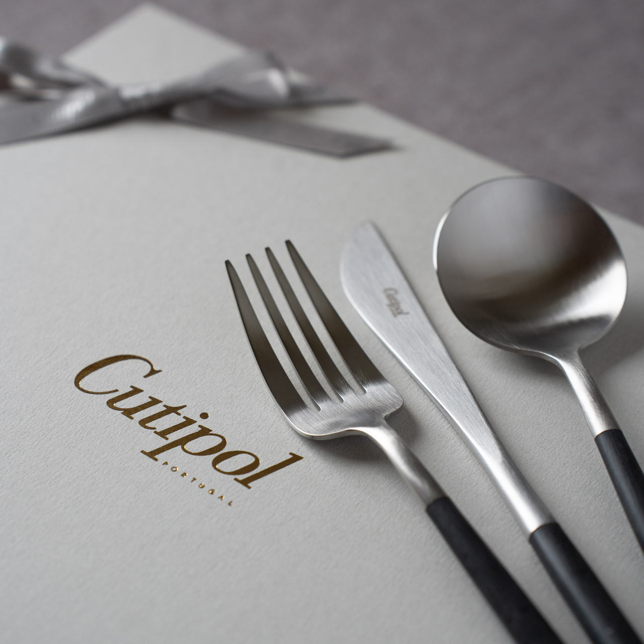 クチポール GOA/ゴア ディナー 6本 ギフトセット ブラックシルバー 白