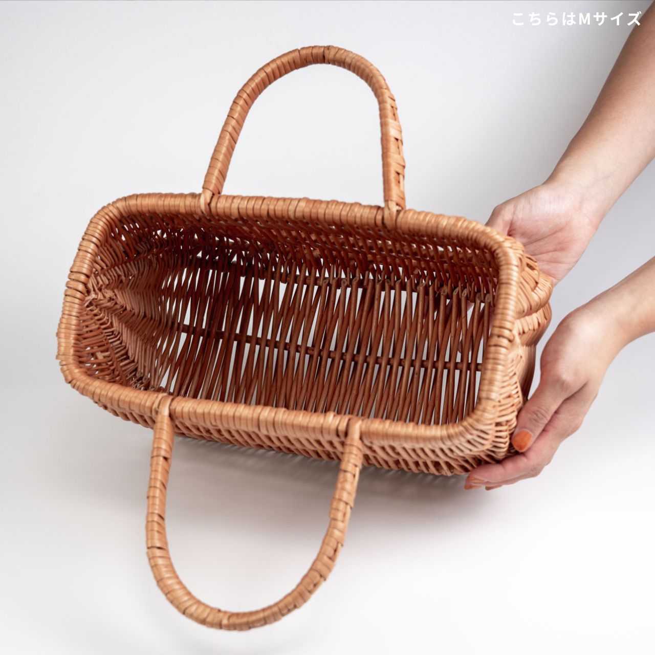 ラトビアの工房で作るハンドメイドかご | 柳のかごバッグ L