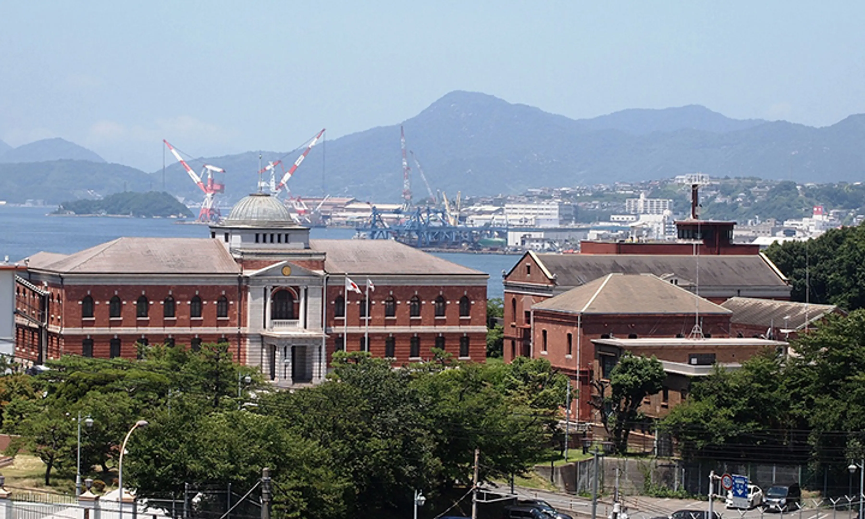 海上自衛隊呉地方総監部第一庁舎（旧呉鎮守府庁舎） | スポット一覧