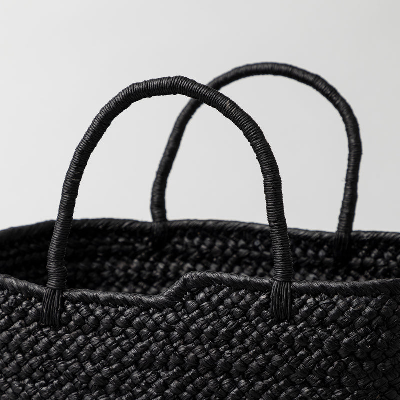 再入荷】ラフィア マルシェ カゴバッグ 黒 M – kuros.style