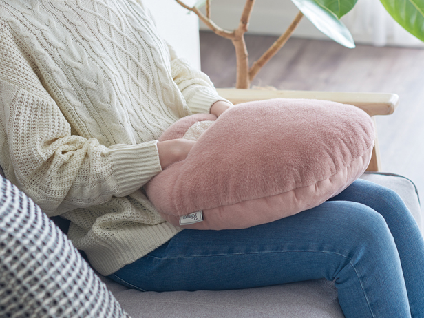 コモコ つま先あったかフットウォームクッション RX38-FW | 株式会社