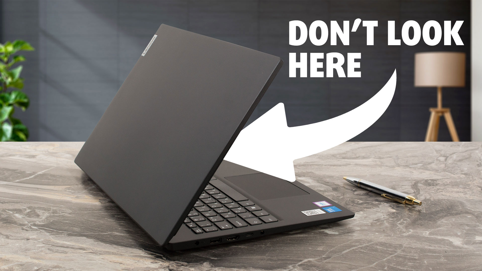 Lenovo V15 Gen 5のレビュー - 私たちの画面のミス、あなたの予算