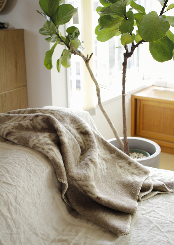 KUUSI blanket 90x130cm LIMITED STOCKS – LAPUAN KANKURIT（ラプアン