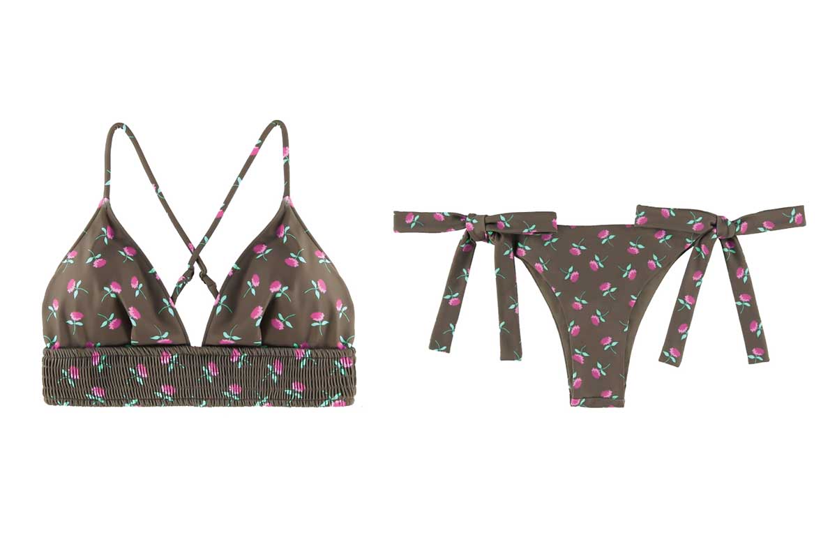 ともちん】板野友美、かわいいビキニ姿を披露♡ ディレクター務める