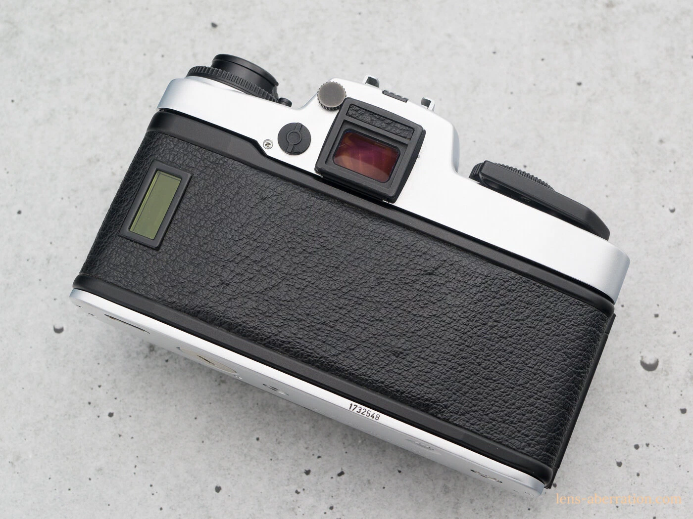 フィルム一眼レフ】LEICA R5 外観レビュー | 収差Love