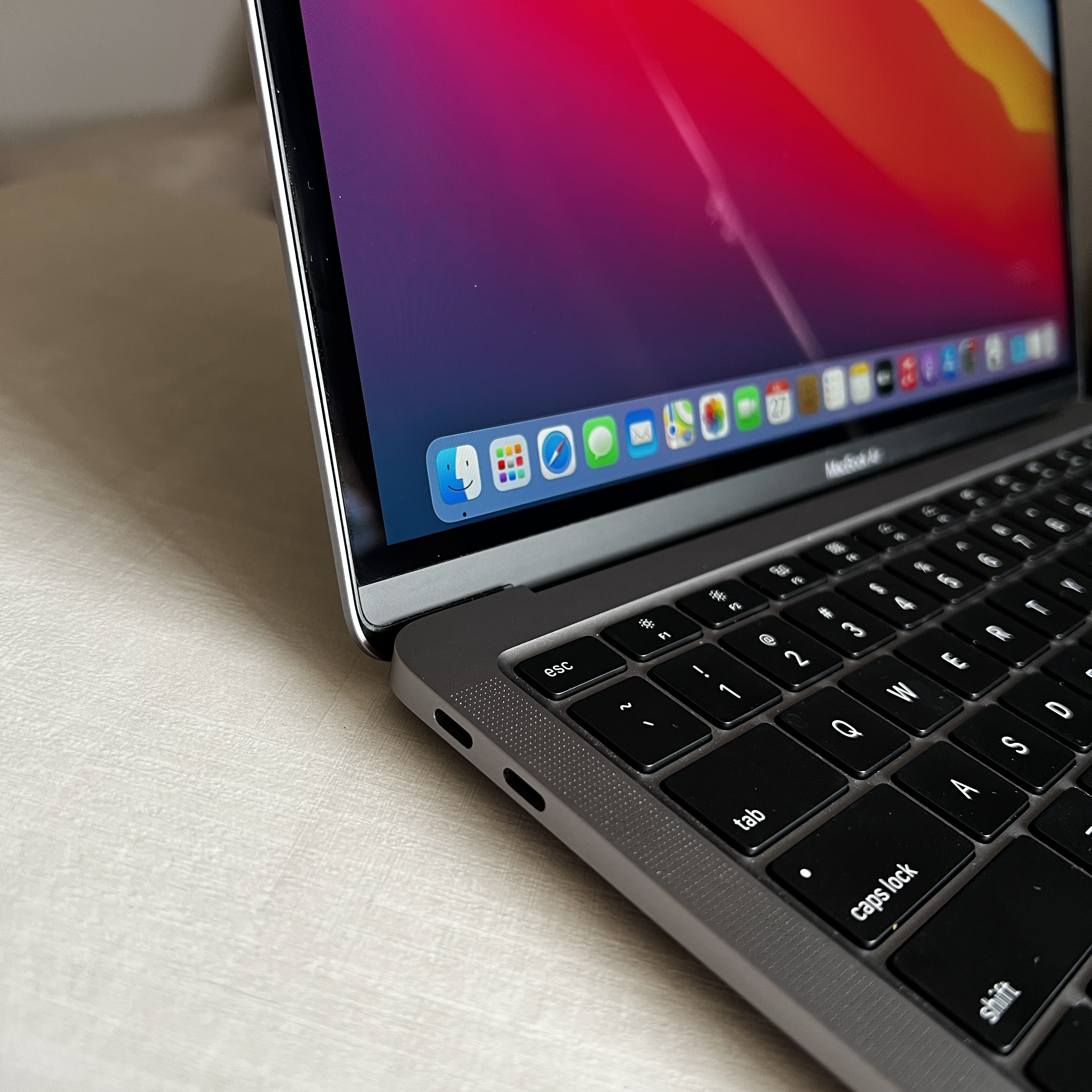 Macbook Air M1 13″ 256GB SSD 8GB RAM SPACE GRAY (seminovo) – LS