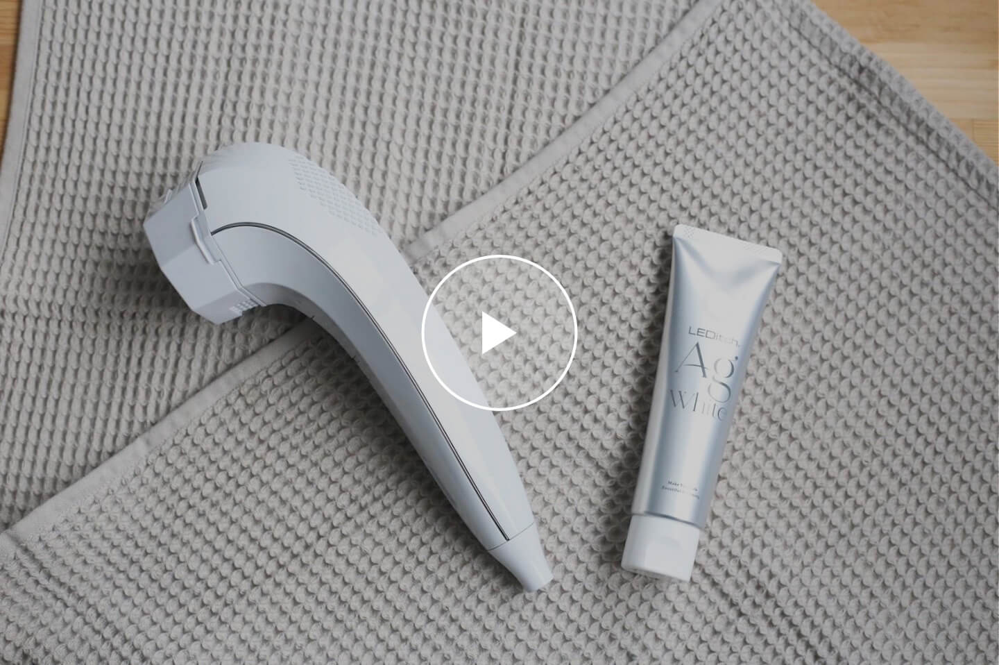 LEDitch Tri-Pro | 高出力LEDでつくる凛とした美しさ