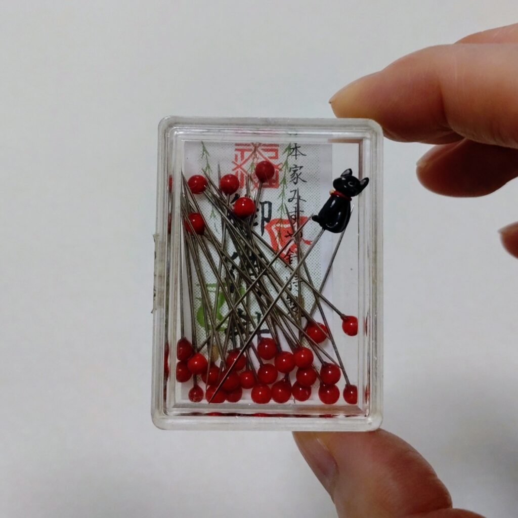 京都・みすや針】お針箱に黒猫ちゃんが仲間入りしました | LEE