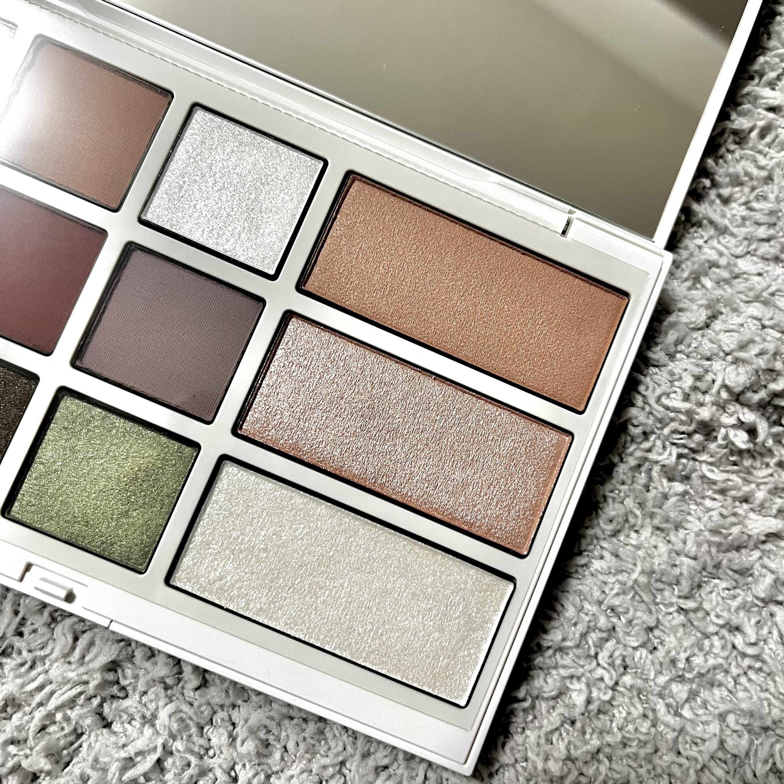 ADDICTION】ホリデーコレクション「アイ＆ブラッシュ パレット」ゲット