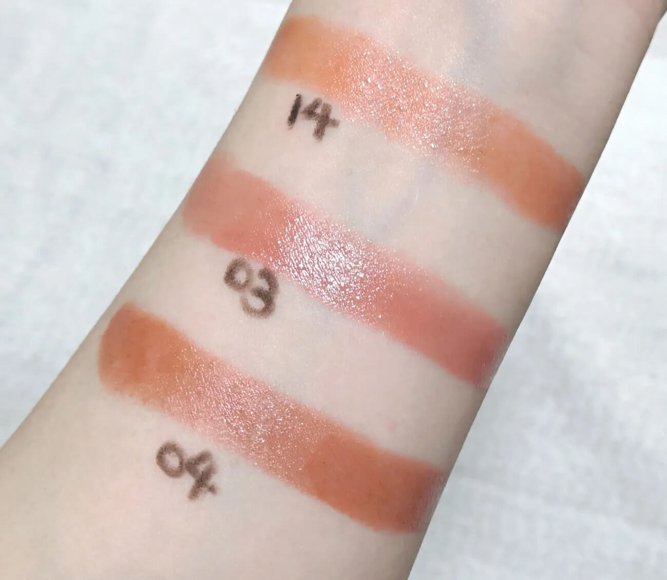 KATE新色リップモンスターを購入＆レビュー！】「塗ってみました、14番