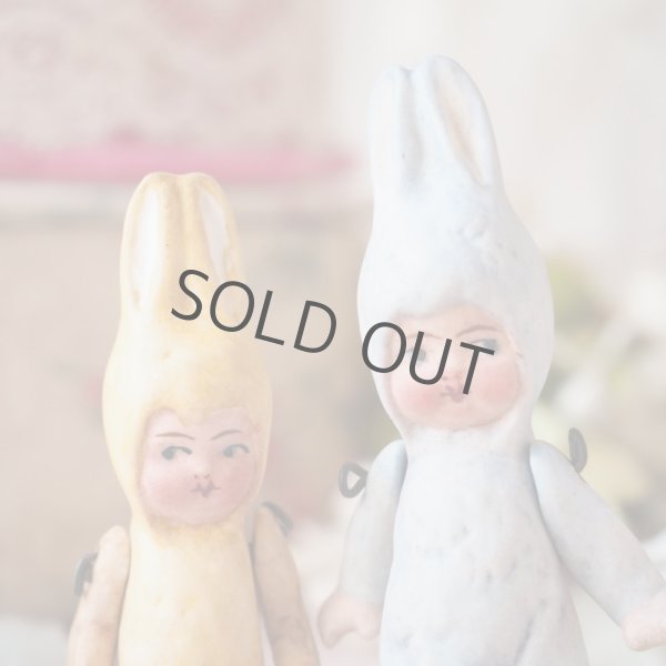 イースターバニーうさぎの着ぐるみビスクドール/ブルーグレー/イエロー