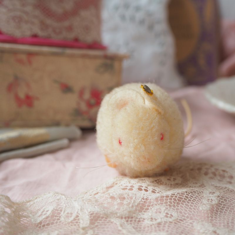 シュタイフ社製ふわふわのポンポンねずみ/白とグレー jouet・おもちゃ