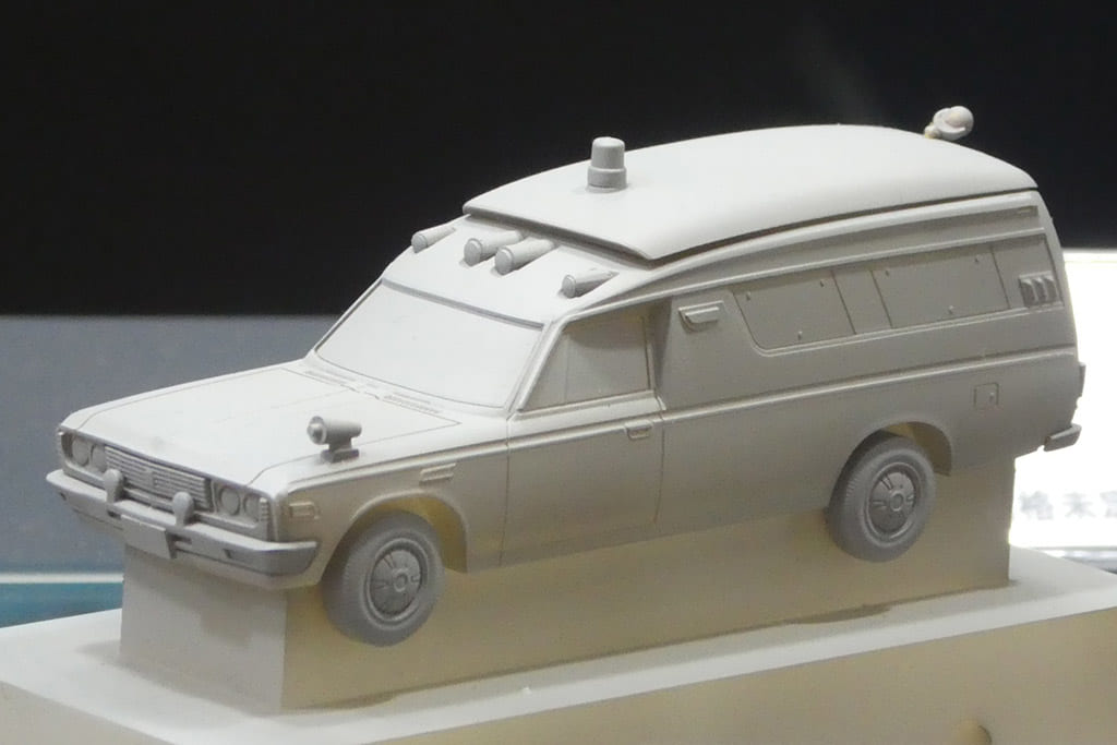 55周年記念のミニカー!?トミーテックが「FS55V型トヨタ救急車」製品化