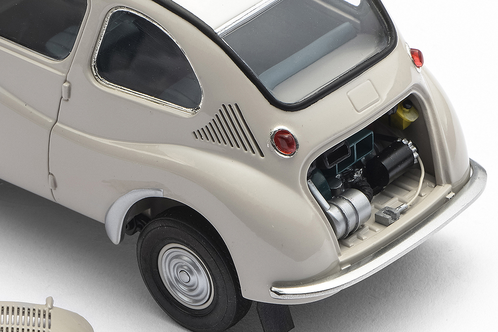 小さいけどエンジン載せました！ ハセガワ製プラモ「スバル360」を徹底