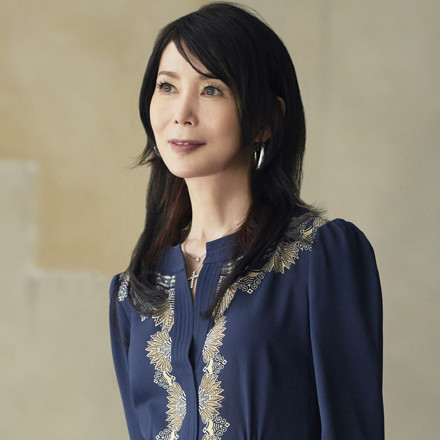 竹内まりやの歌詞を味わう！名曲「駅」「プラスティック・ラブ」から