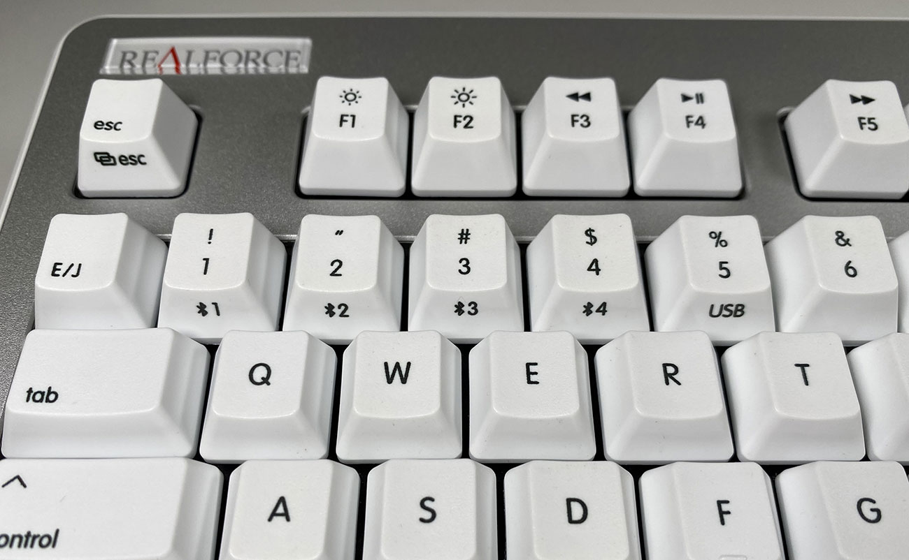 WinとMac 2台持ち用キーボードREALFORCE R3 実機レビュー