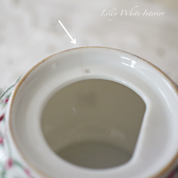 イギリスヴィンテージ ローズガーランドのティーポット - Lilly White