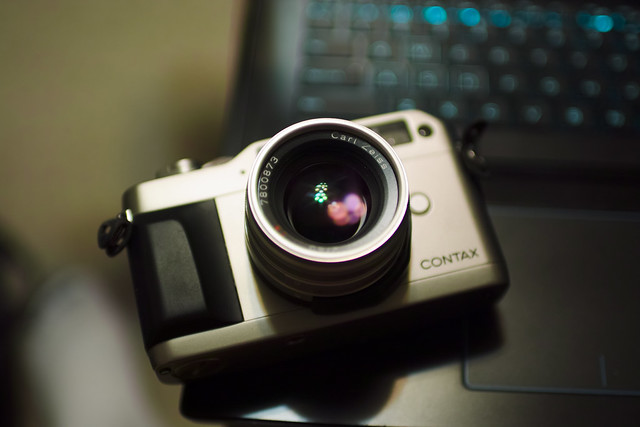 This Old Lens: Contax G Zeiss Planar 45mm f/2 – Eric L. Woods
