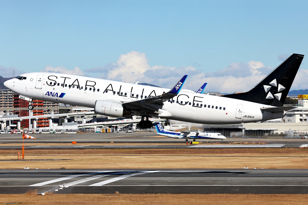 航空機・ヘリコプター ANA B737-800 JA51AN STAR ALLIANCE 航空機