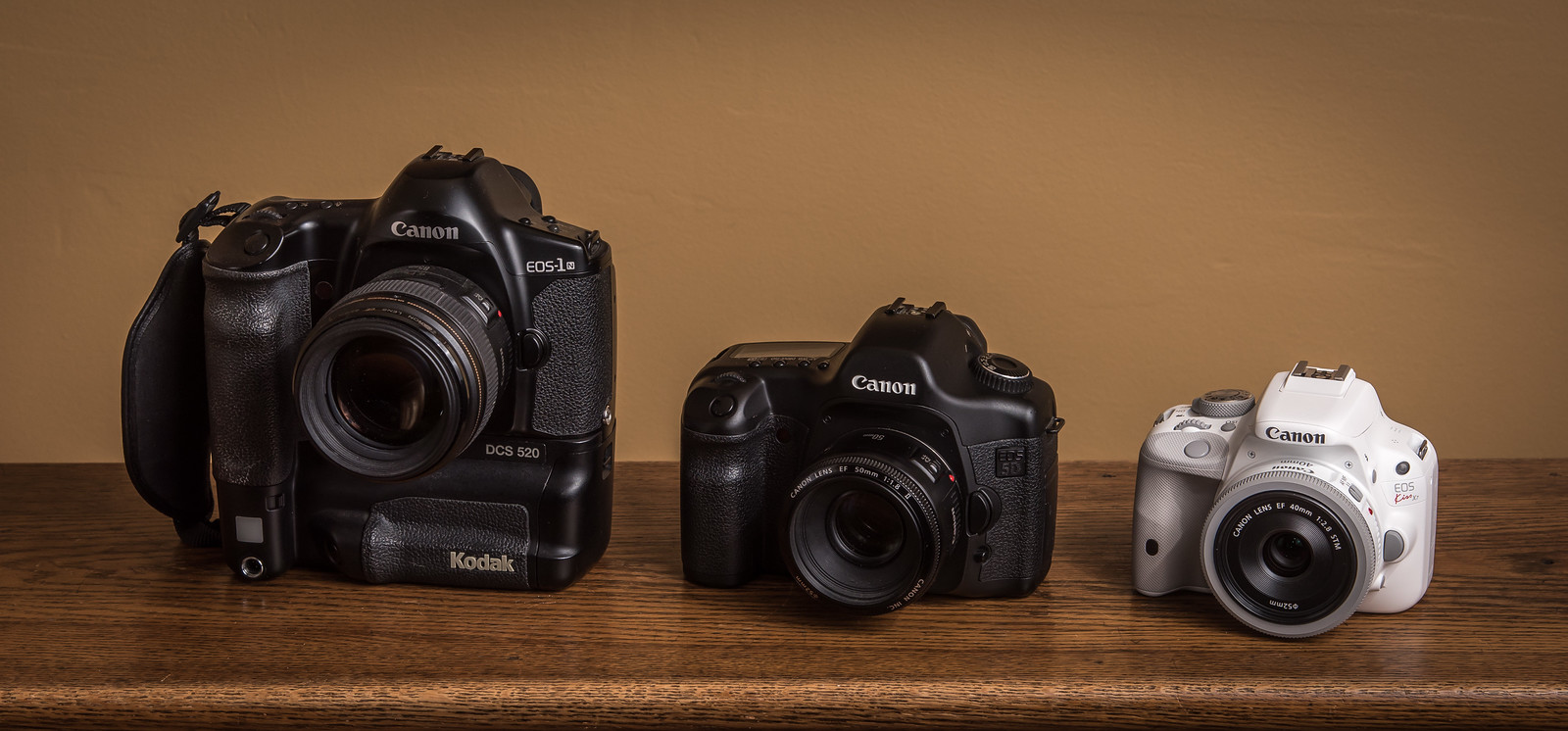 Canon EOS 7 50mm 1.8 バッテリーパック・カタログ付き 【公式通販】