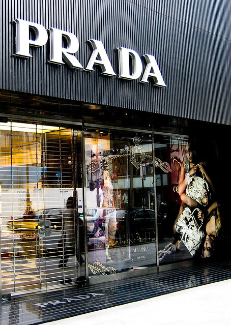 Prada (Ginza) | The Ginza area of Tokyo is a shoppers paradi… | Flickr