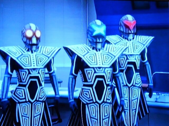 ウルトラ怪獣第19号:ウルトラマンコスモス～ギギ : HEROブログ