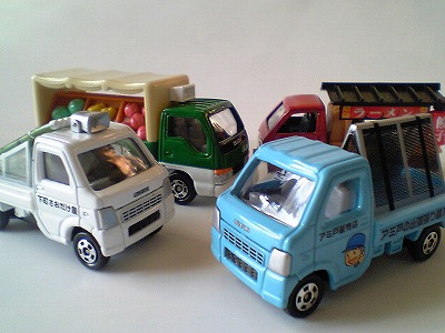 どこか懐かしい街で見かけるくるまセット : おもちゃ雑記帖【静岡版】