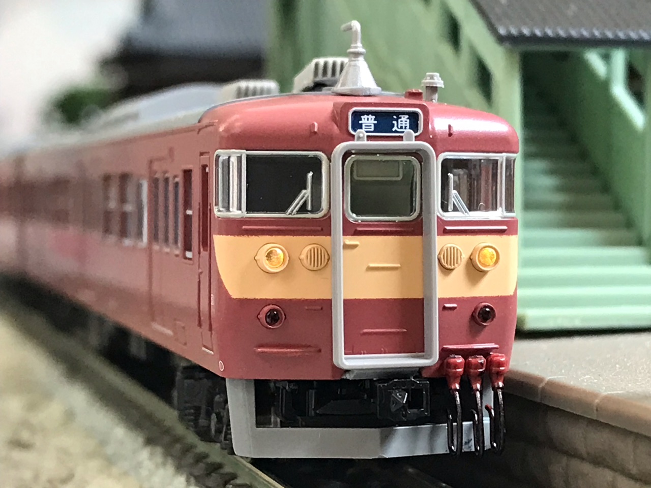 KATO 415系100番台（常磐線・国鉄標準色）入線 : なみとの風