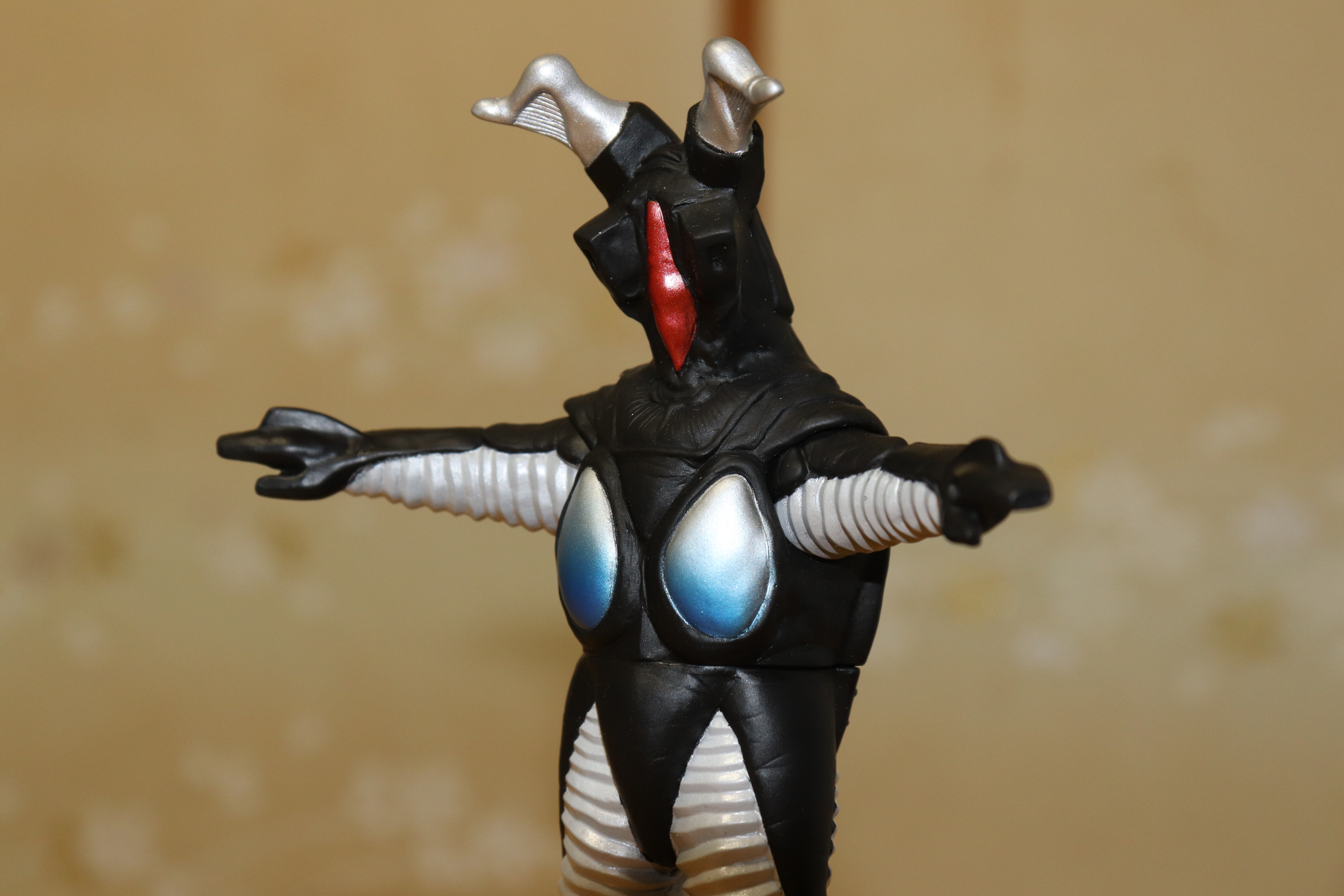 中国限定ソフビ 超決戦 ウルトラマンキングVSマガゼットン レビュー