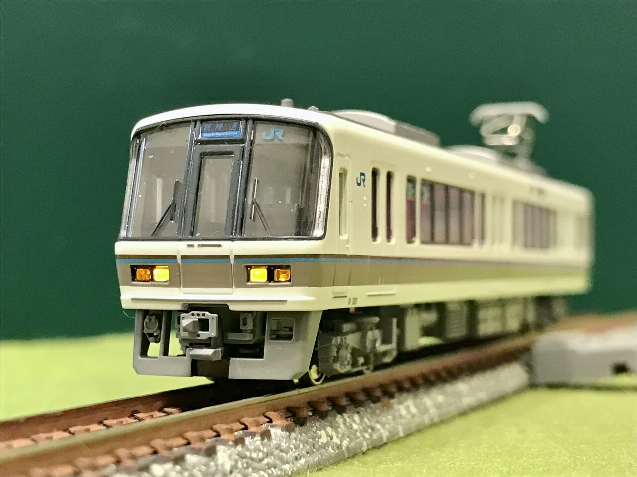 KATOの「221系」と「223系1000番台」を並べてみました。 : エヌゲ道