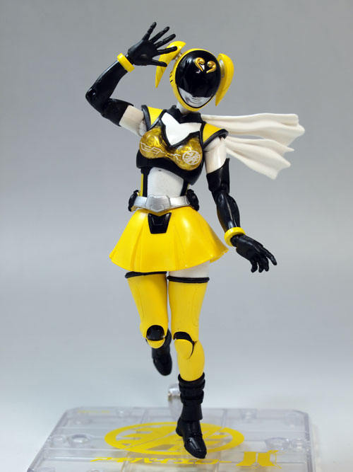 非公認レビュー バンダイ SHフィギュアーツ アキバイエロー : ふぃぎゅる！