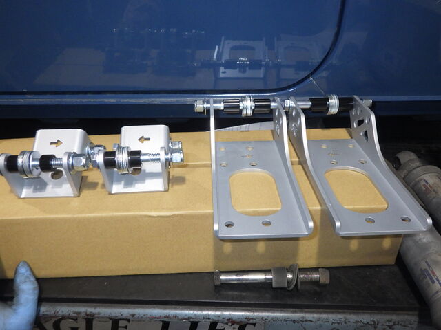 SRG様 今回はショック交換。もちろんフロントショックネガティブ