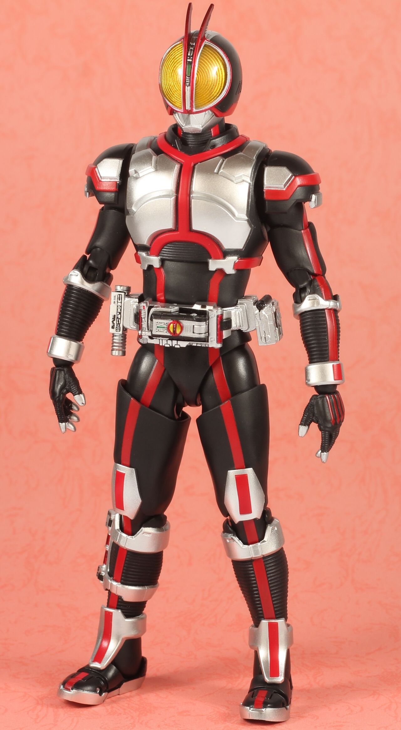 レビュー】S.H.Figuarts 仮面ライダーファイズ 真骨彫製法 : dark's toy