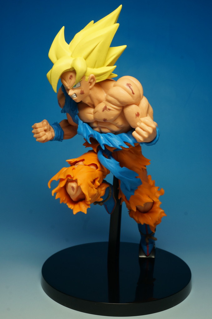 ジャンプ50周年 アニバーサリーフィギュア～孫悟空～ レビュー : 物置小屋