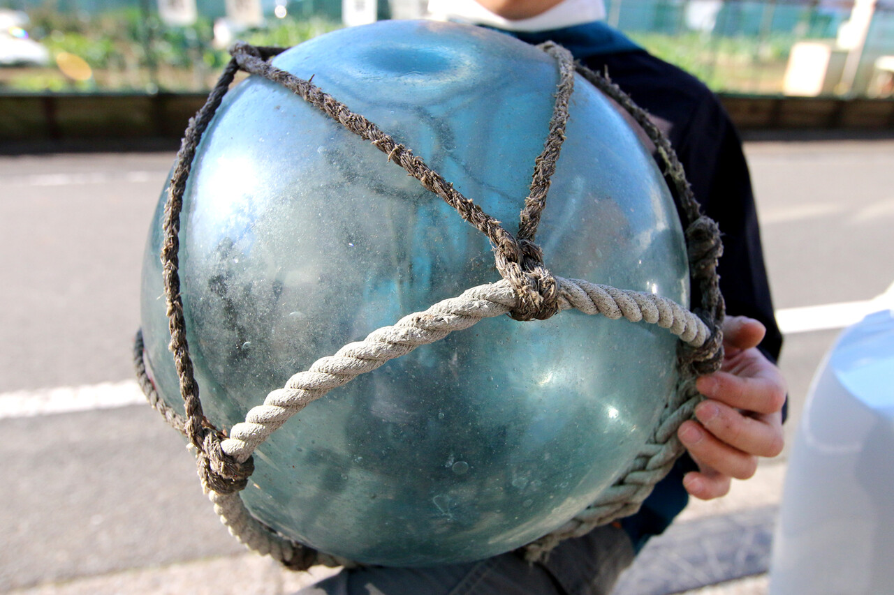 巨大ガラス浮き玉 : ありんこ日記 AntRoom