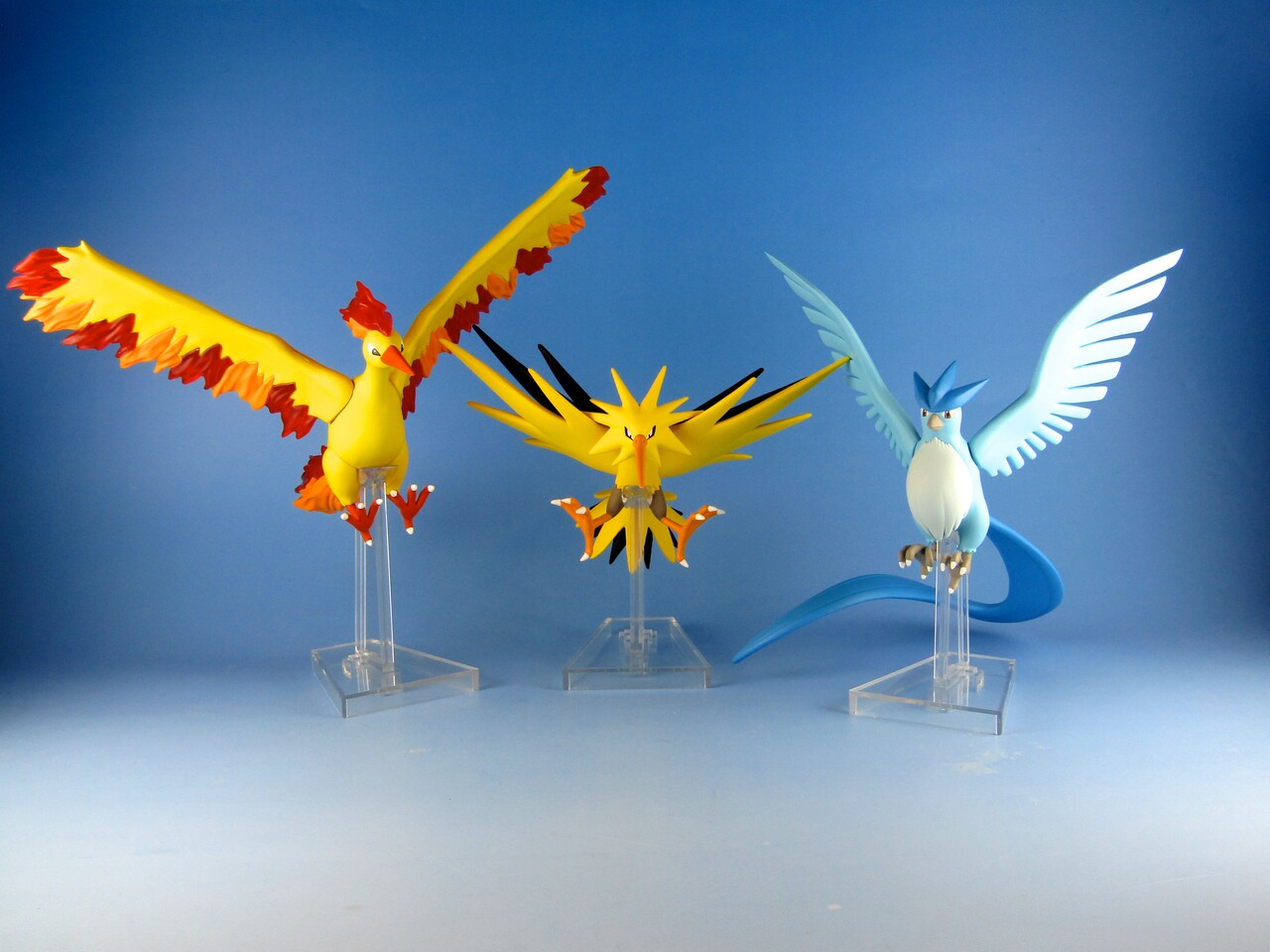 ポケモンスケールワールド ポケモン フリーザー サンダー ファイヤー