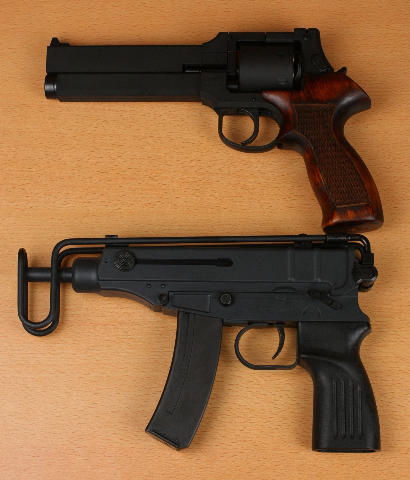 マルゼン Vz61スコーピオン レビュー お手軽ガスブローバックSMG : GUN