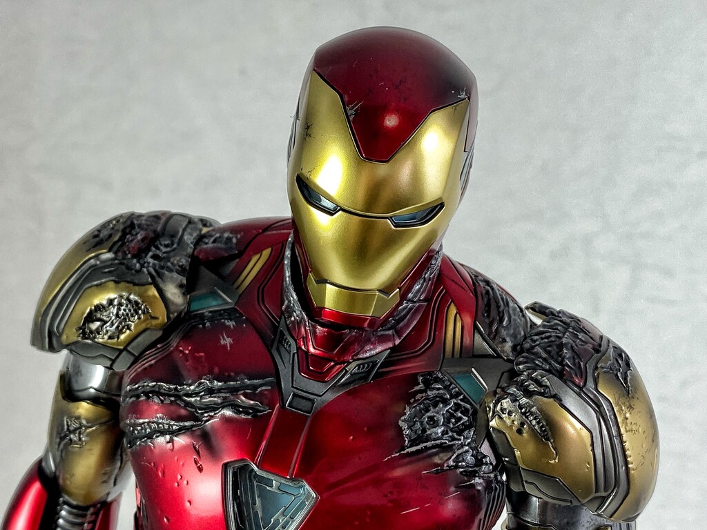 ホットトイズ アイアンマン マーク85(バトルダメージ版) レビュー