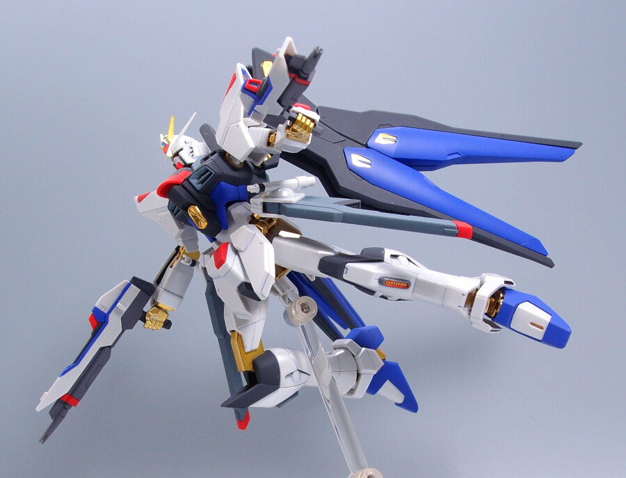 HGCE ストライクフリーダムガンダム 光の翼DXエディション : G-01