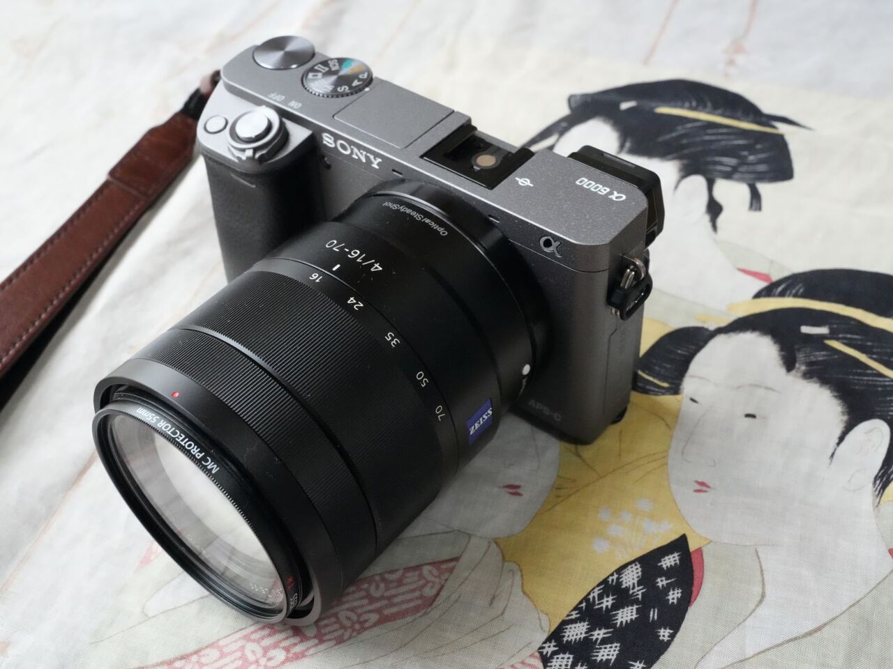 SONYミラーレスカメラα6000グラファイトグレー、3台目を購入