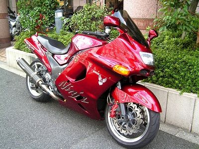 ピッカピカのカワサキZX-11 2型はいかが!! : KTM TOKYO EASTスタッフ