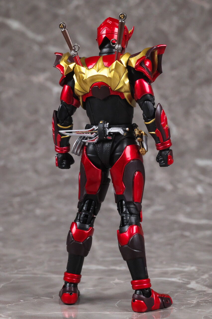S.H.フィギュアーツ（真骨彫製法） 仮面ライダー装甲響鬼 レビュー