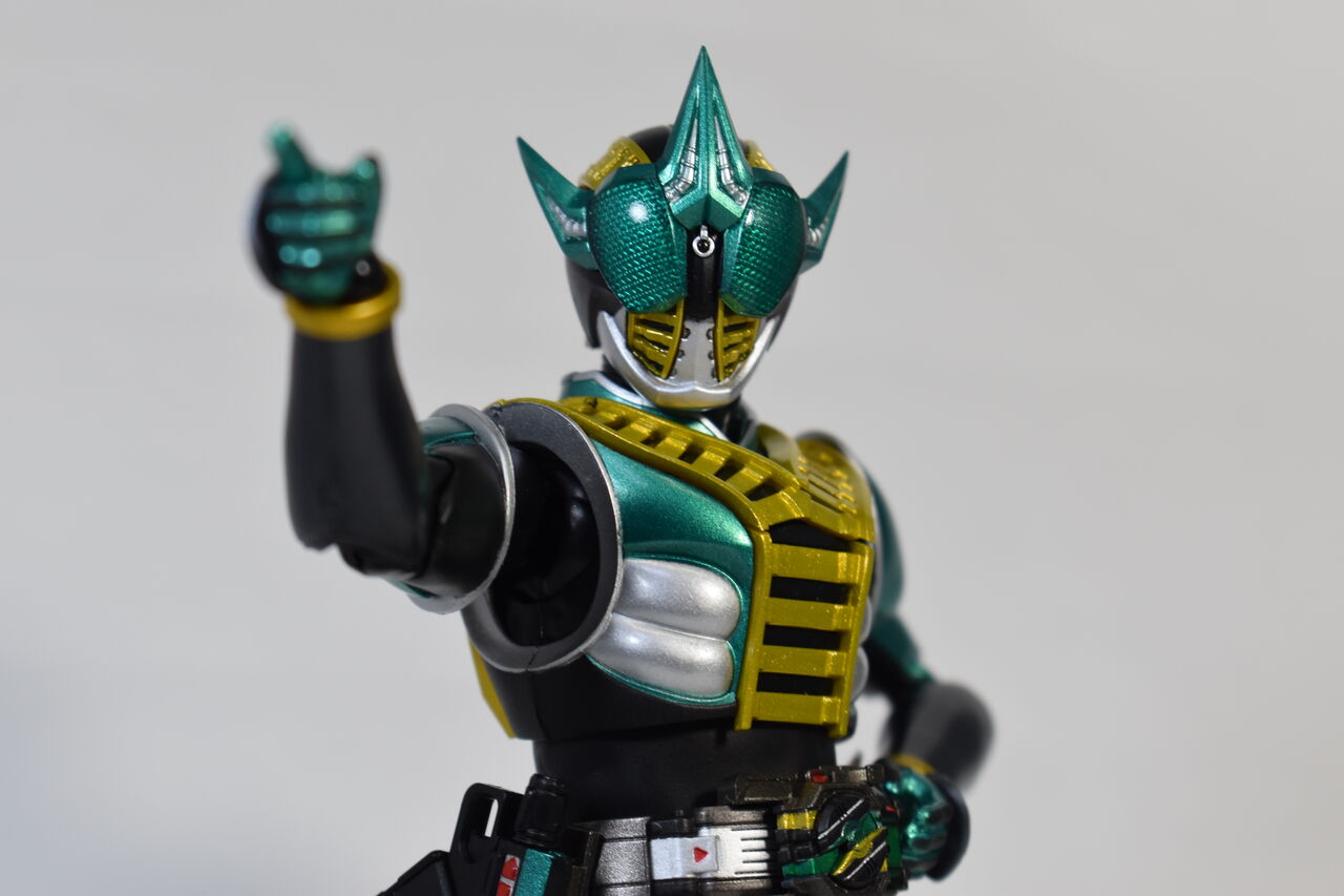 S.H.Figuarts 仮面ライダーゼロノス アルタイルフォーム(真骨彫製法