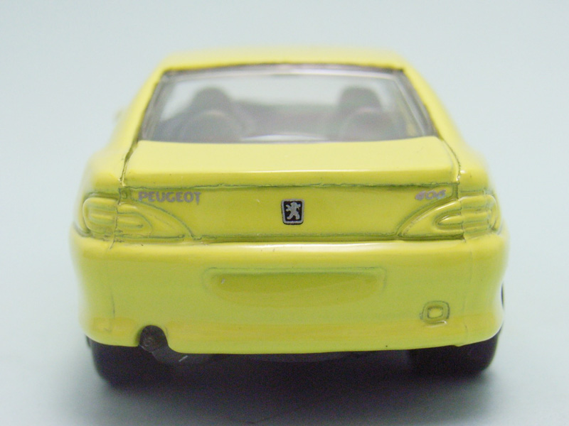 100円ミニカーで和んでみる。 : [限] 期間限定ですっ！！-3inchダイ