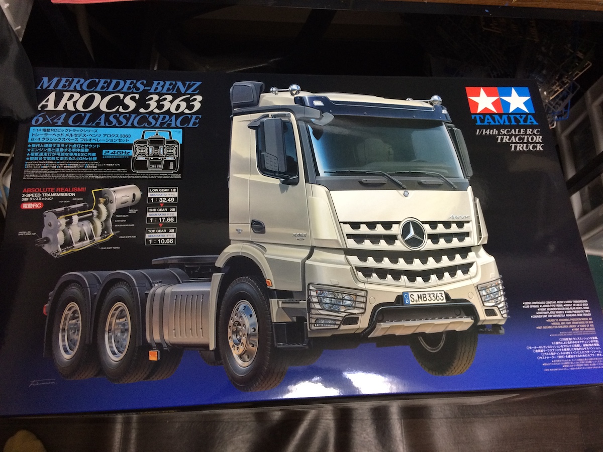タミヤ 1/14 電動R/Cトラック メルセデツ・ベンツ アロクス3363 6×4