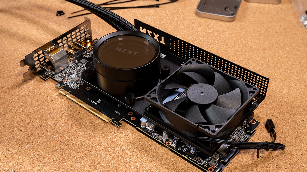 NZXT KRAKEN G12 で RTX 2080 Superを簡易水冷化してみた ― 換装編